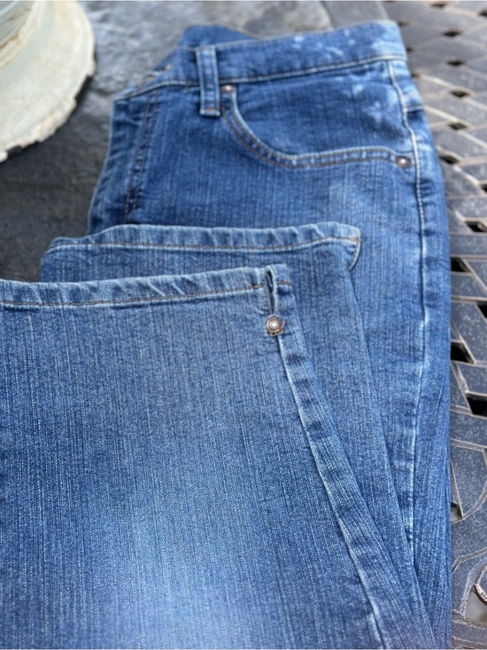 Riders by Lee Denim - Riders by Lee Size 10 Capri Crop Jeans Medium Wash Denim